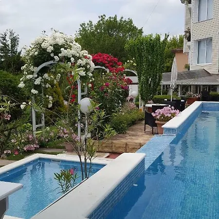 Rai Hotel