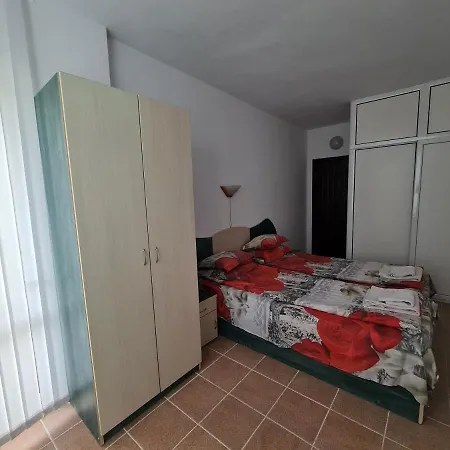 Rai Hotel *